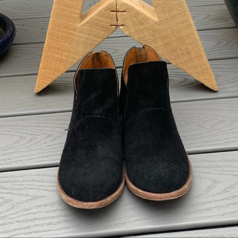 KORK EASE Suede Booties Women’s Size 7 Excellent Used Condition Comfy!!!